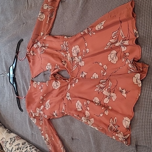 TJD Sexy Romper Size Small, worn once - Picture 6 of 7